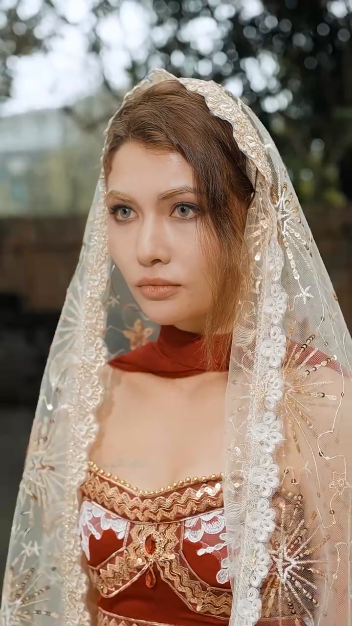 神医下山，未婚妻闺蜜倒追我第21集